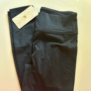 BRAND NEW Fabletics Legging, Anywhere High-waisted Legging / SZ Large / Black